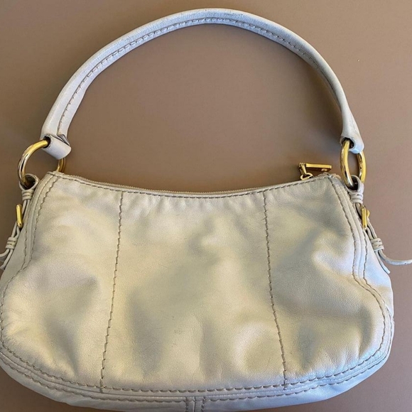 Authentic cream/white Prada shoulder bag used - Picture 7 of 16